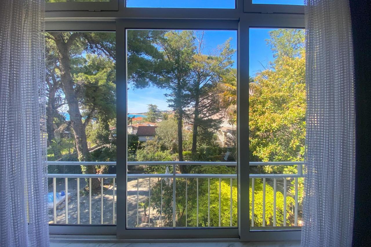 Beach Apartment - 50M From The Beach With Free Parking Biograd Na Moru Luaran gambar