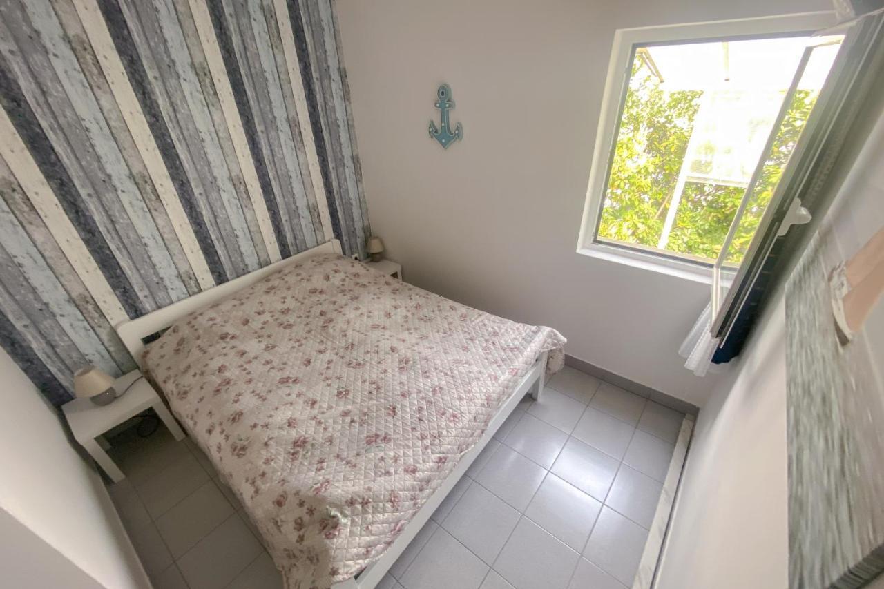 Beach Apartment - 50M From The Beach With Free Parking Biograd Na Moru Luaran gambar