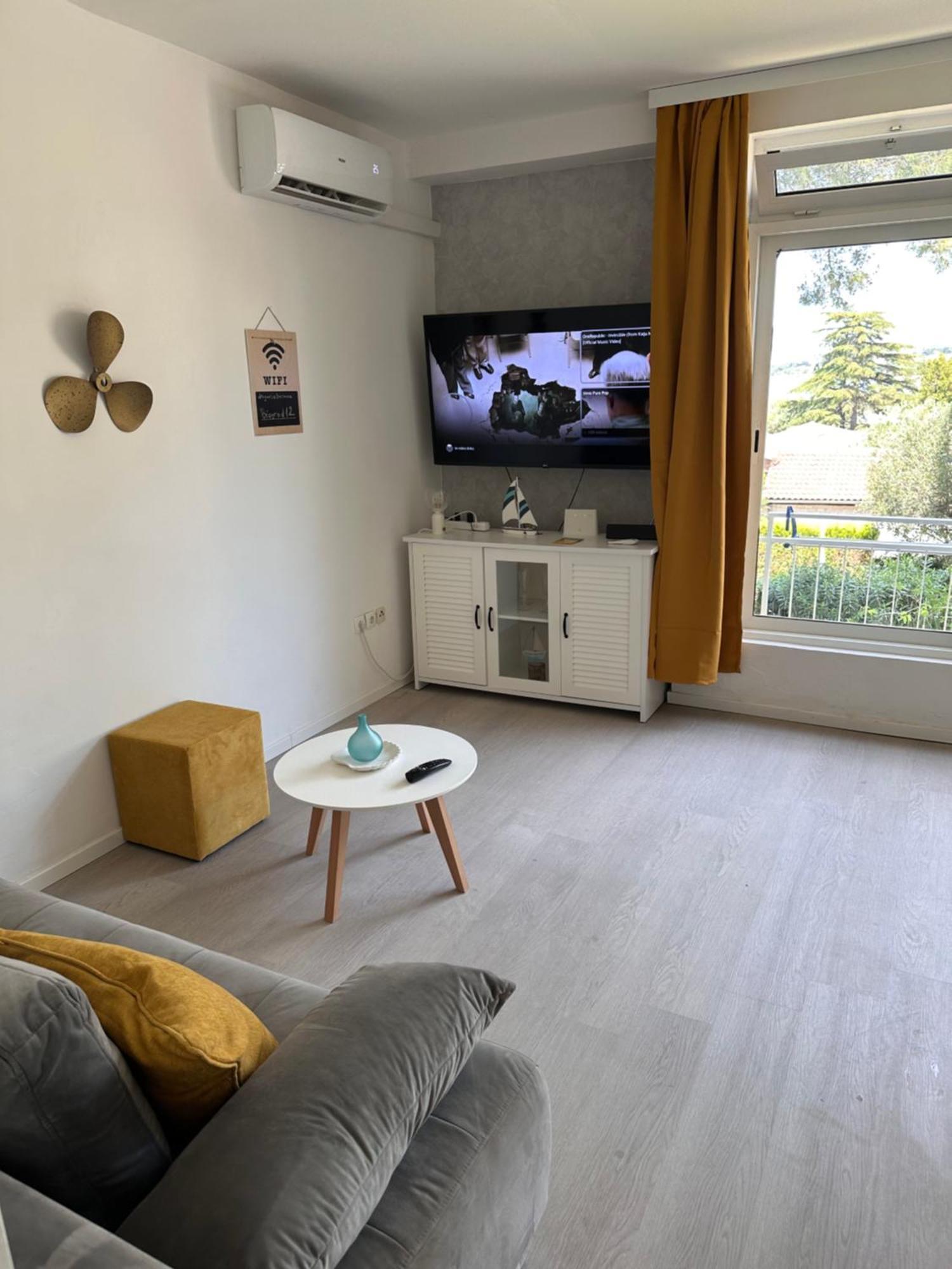 Beach Apartment - 50M From The Beach With Free Parking Biograd Na Moru Luaran gambar