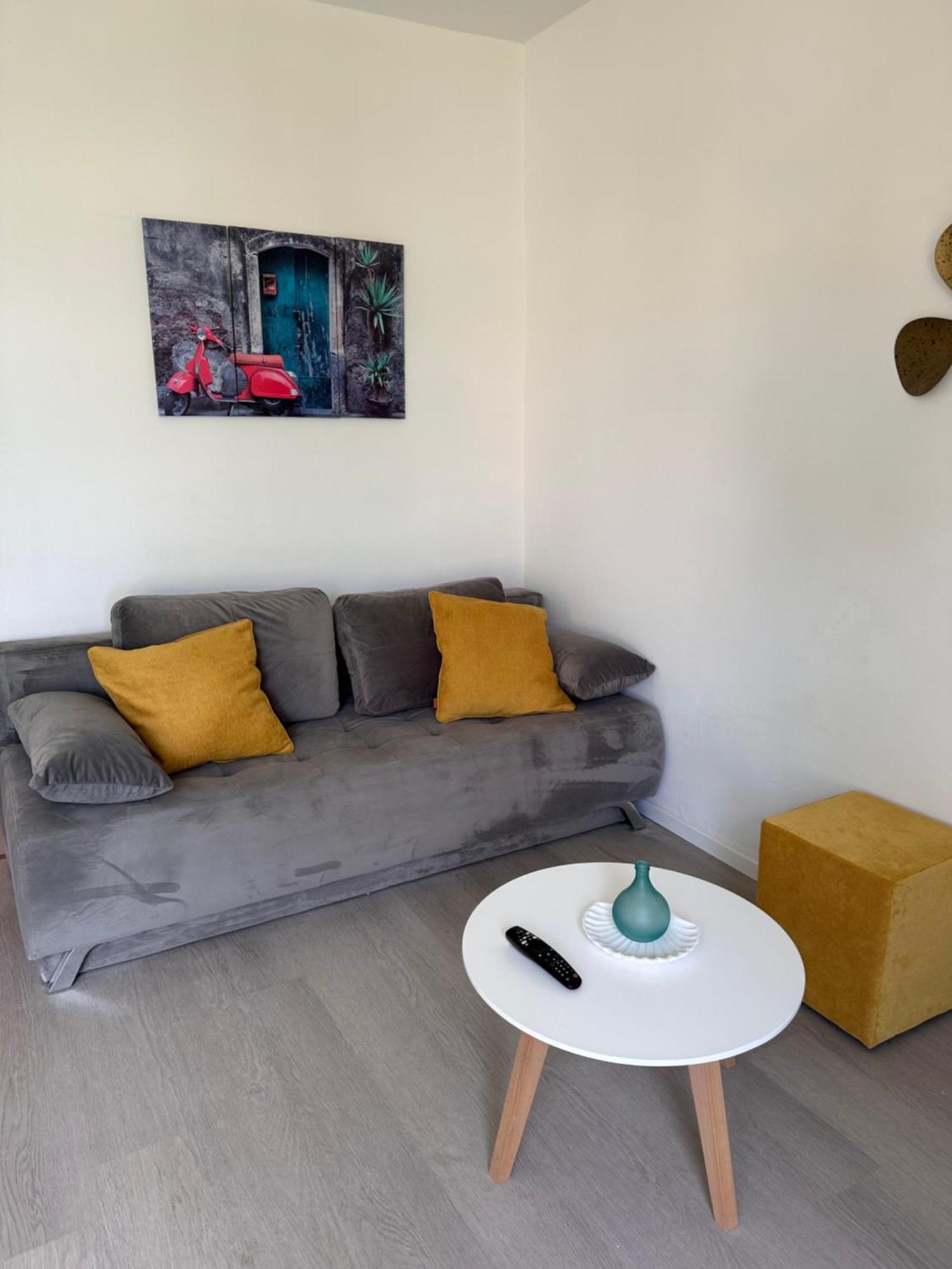 Beach Apartment - 50M From The Beach With Free Parking Biograd Na Moru Luaran gambar